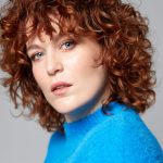 Professioneel castingportret van een expressieve vrouw met een intense blik